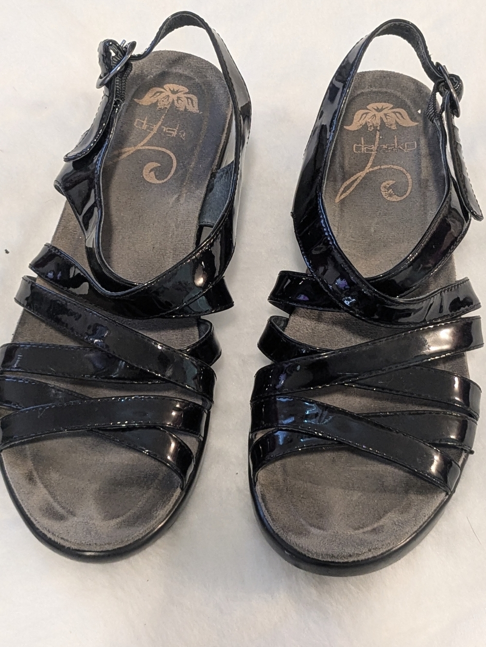 Dansko Season Patent Comfort Sandals Womens 38 black leather shoes